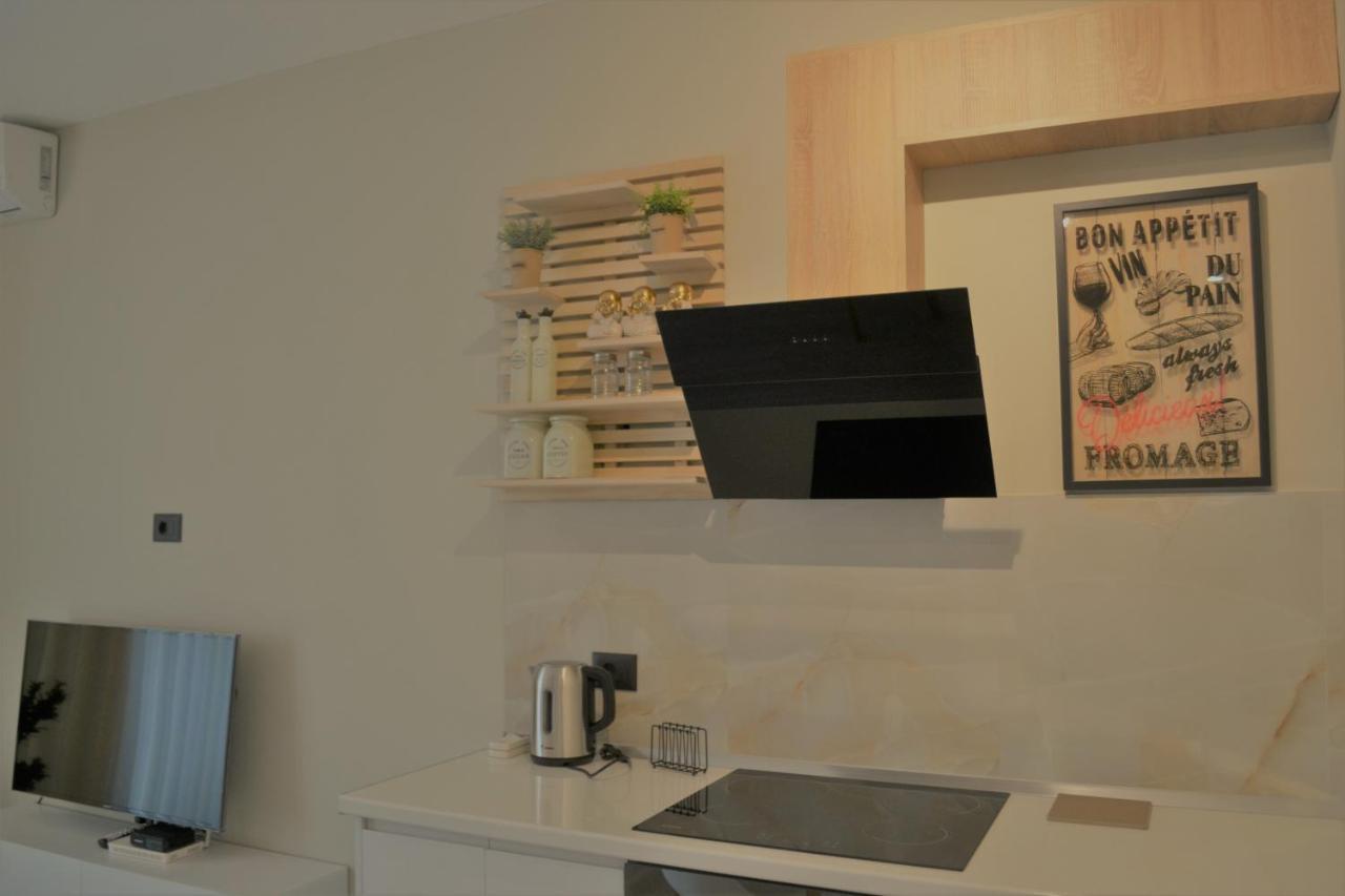 Cozy Central Tirana Apartments Ngoại thất bức ảnh