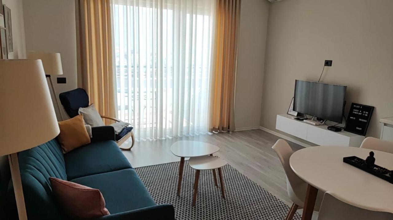 Cozy Central Tirana Apartments Ngoại thất bức ảnh
