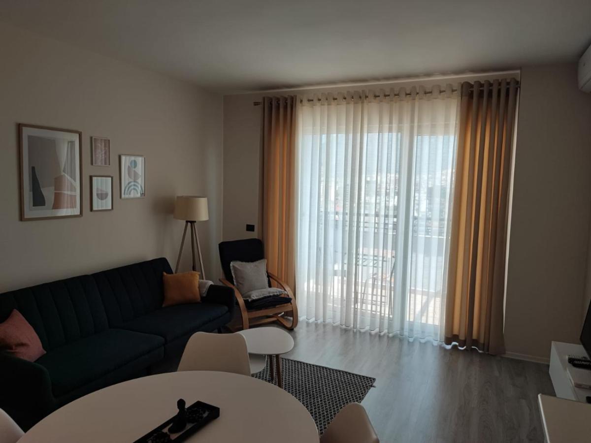 Cozy Central Tirana Apartments Ngoại thất bức ảnh